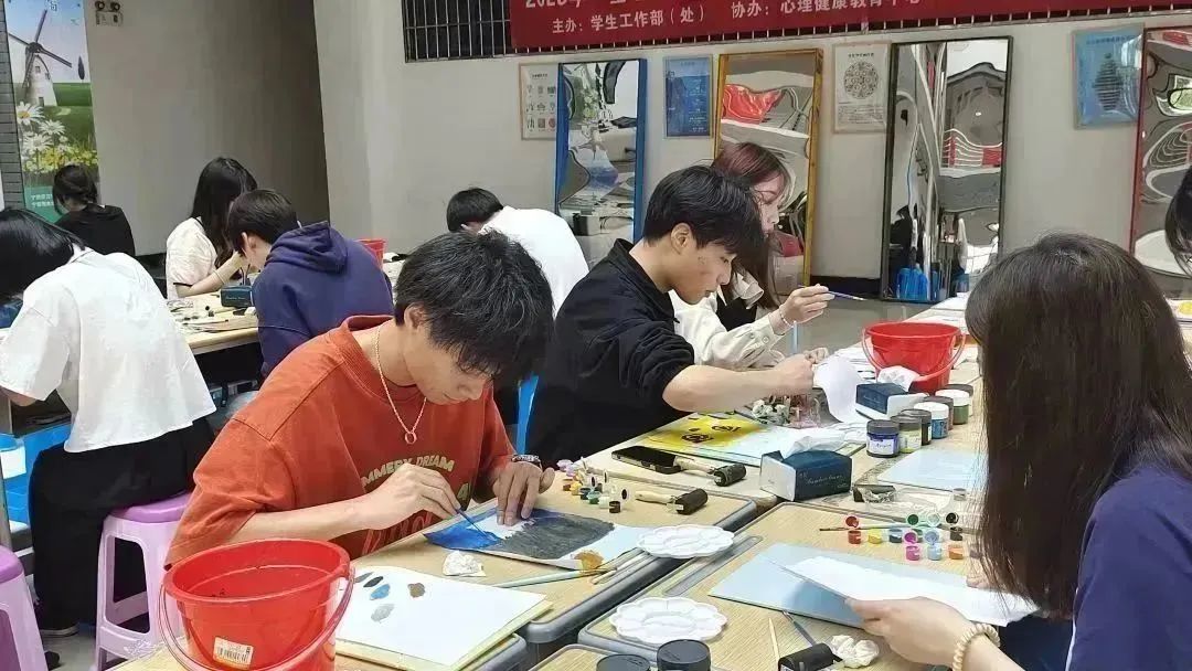 大學生心理健康日_大學生心理健康日_大學生心理健康日