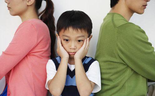 父母離婚后，孩子有“九種心理問(wèn)題”，需要多點(diǎn)關(guān)愛(ài)
