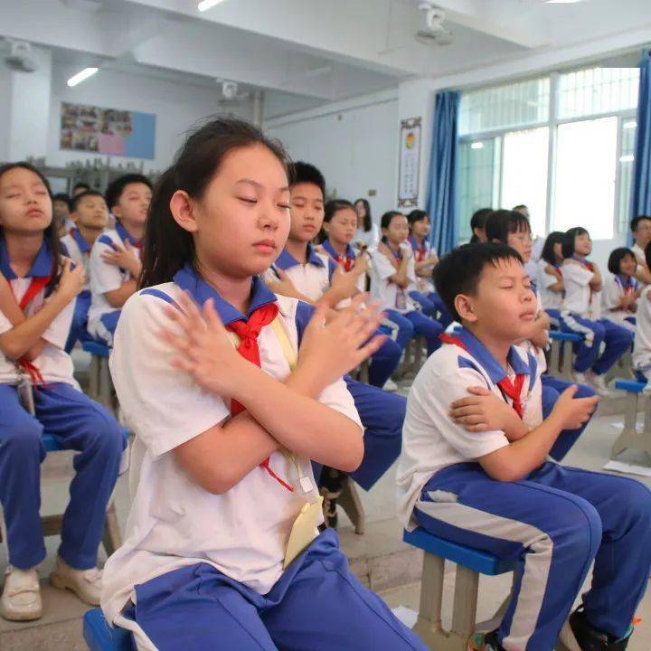 陽光心理健康人生感悟_陽光心理健康人生_健康心理陽光人生主題的手抄報