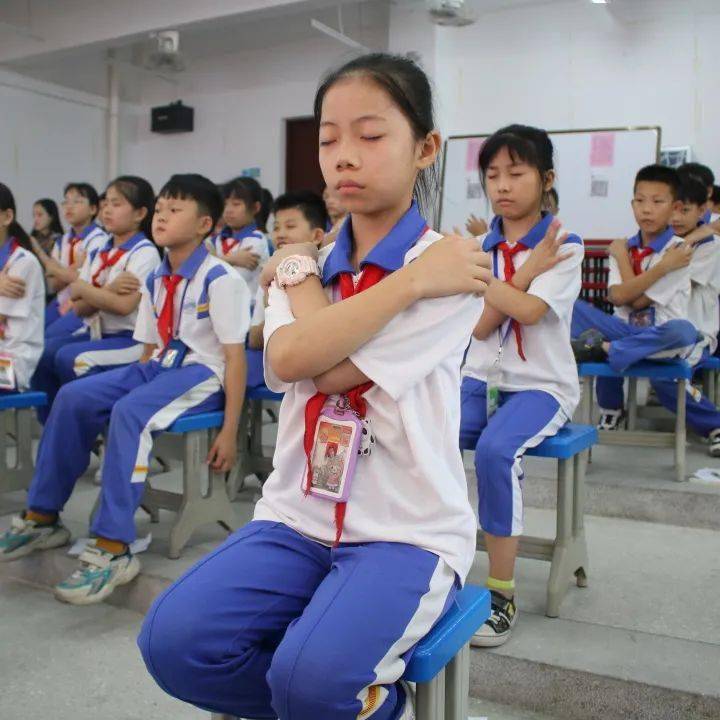 陽光心理健康人生感悟_陽光心理健康人生_健康心理陽光人生主題的手抄報