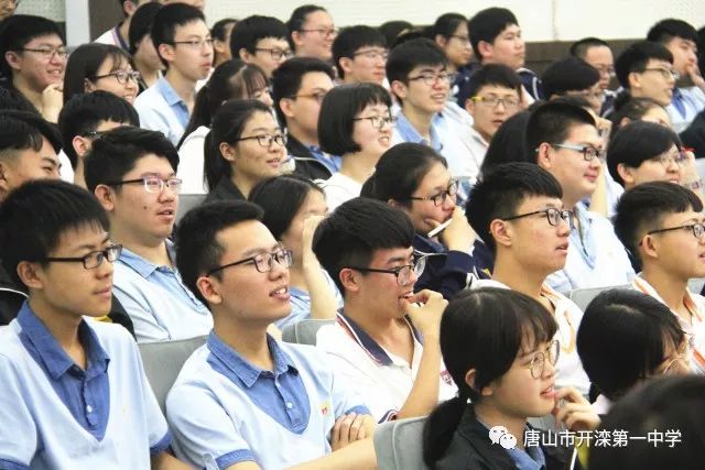 北師大的心理咨詢_北師大心理咨詢與治療中心_北京師范大學心理咨詢