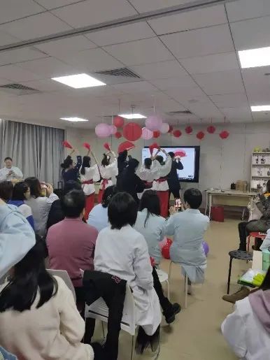 臨床心理科是看什么的科室_臨床心理科是看什么的_臨床心理科是心理咨詢嗎